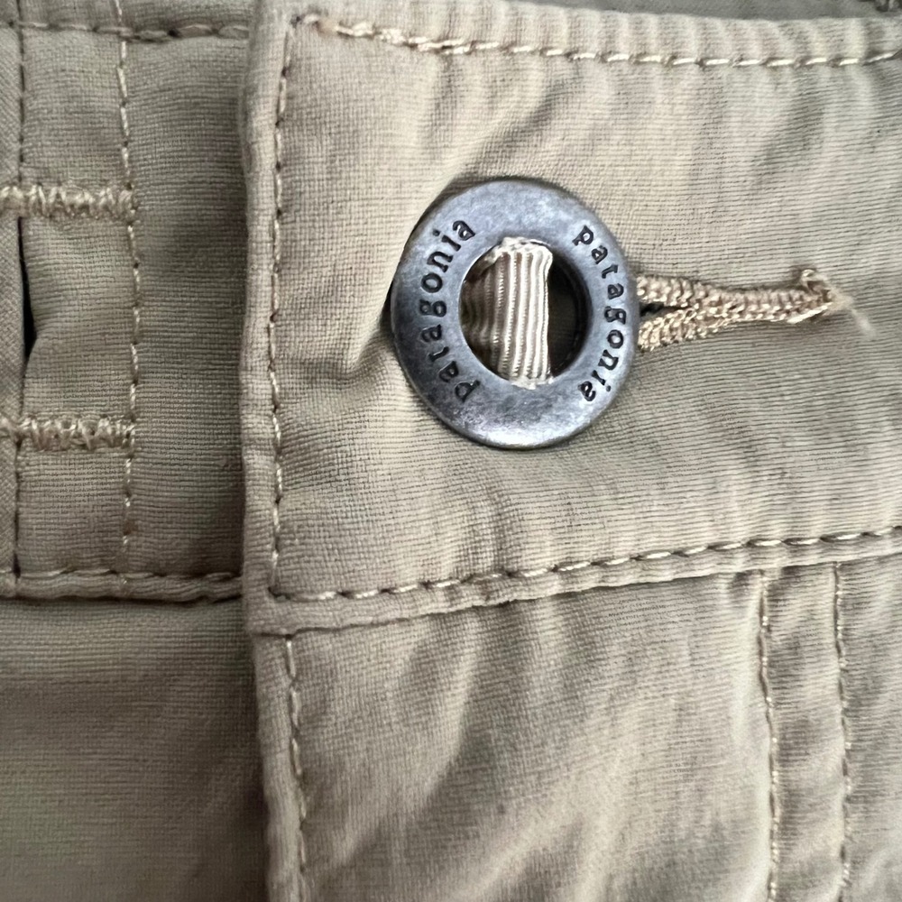 Patagonia Mens Lightweight Outdoor Hiking Tan Hiking Pants Size 28x29 Nylon Gorp - Picture 6 of 10